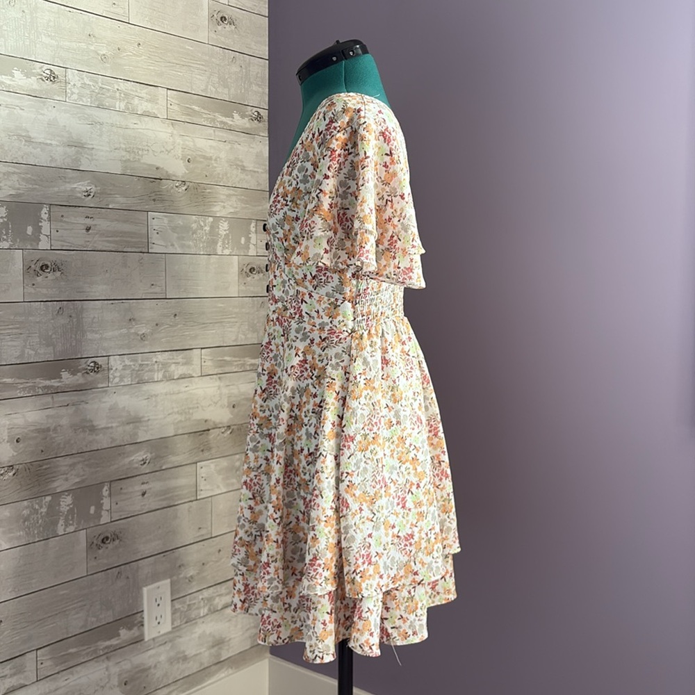 AVA Floral Dress - Picture 3 of 9